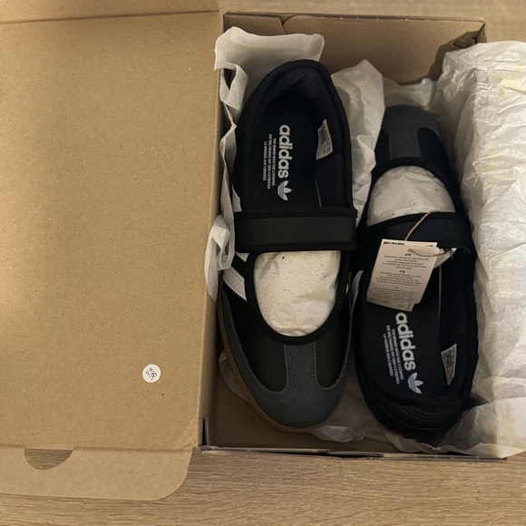 🆕 NIB adidas Samba Mary-Jane Classic Black White Sporty Casual Athleisure Prep - Picture 9 of 11